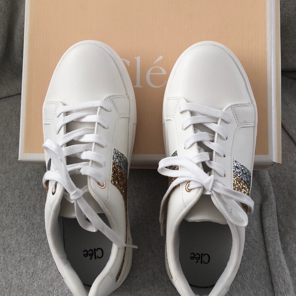 Brand new White Bling Sneakers 👟 ♥️